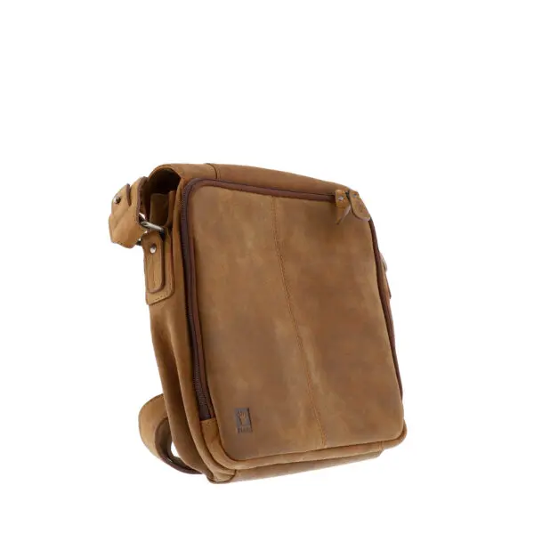 SS22_ADRIANKLIS_2023_BROWN_03