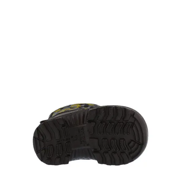 AW22_KUOMA_KUOMA-PUTKIVARSI_OCHREGHOST_04