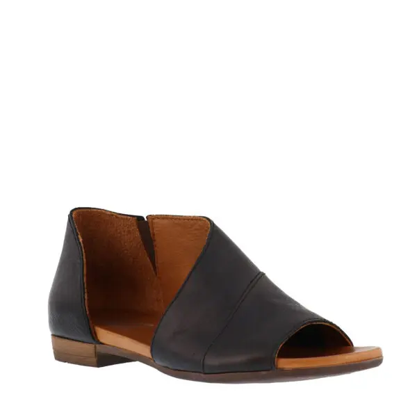 SS23_BUENO_B-TANNER_BLACK_02