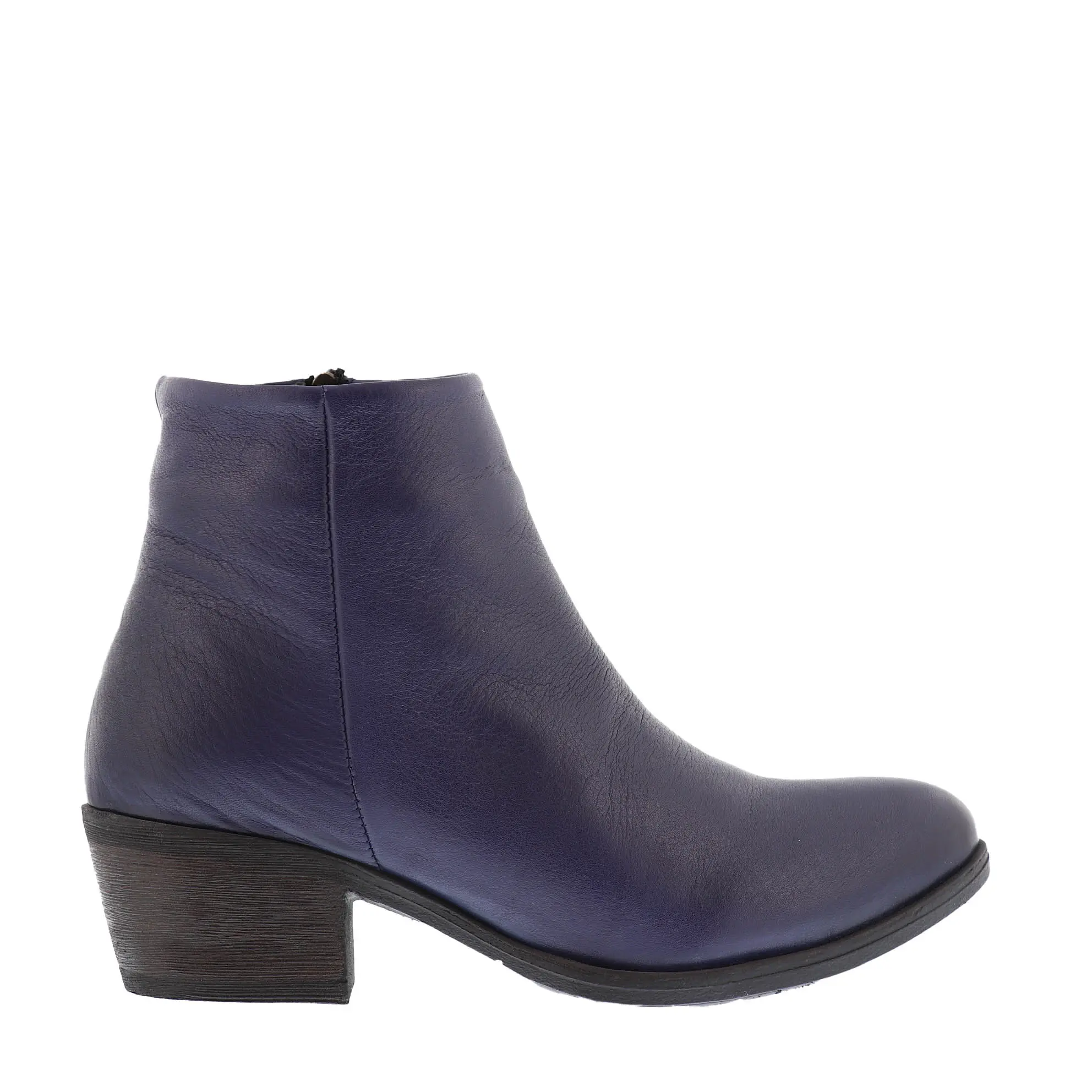 AW23_METINAYAK_MET-0953137_NAVY_01