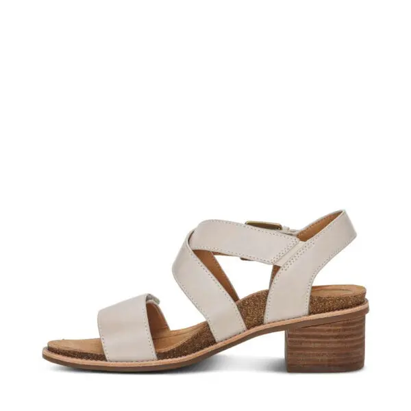 AX-Kristin Ivory BH103 3