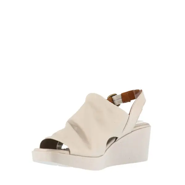 SS24_BUENO_B-FLYNN_TUSK_03