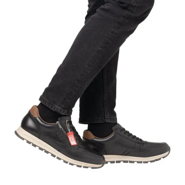 AW24_RIEKER_B0504_NERO00_06