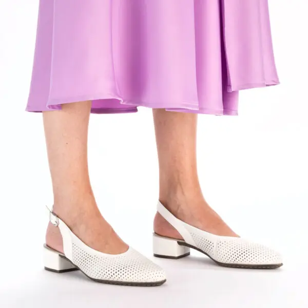 SS25_RIEKER_47066_OFFWH80_07