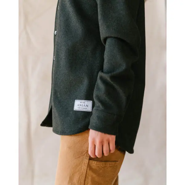 SS25_ANIAN_AN-WOM-17OZ-MM_OLIVE_4_SQUAREEDIT