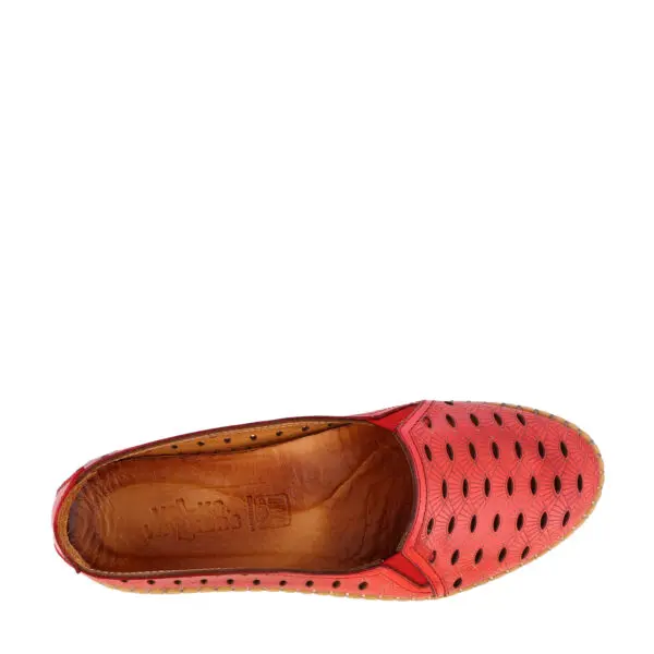 SS25_VOLKSW_VW-1562_RED_05