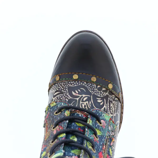 AW25_LAURAV_LV-ALCIZEEO12_JEANS_05