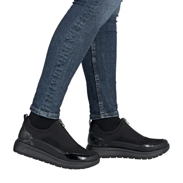 AW25_REMONT_D2V01_BLK04_07