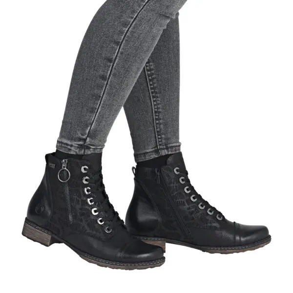 AW25_REMONT_D4382_BLK00_07