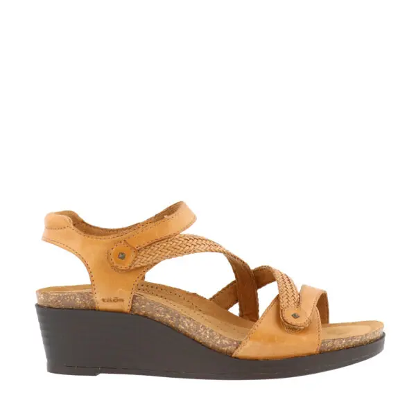 SS26_TAOS_T-ZECRET_CARAMEL_01