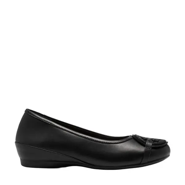 AW26_CLARKS_CATHRYNNLUNA_BLACK_01