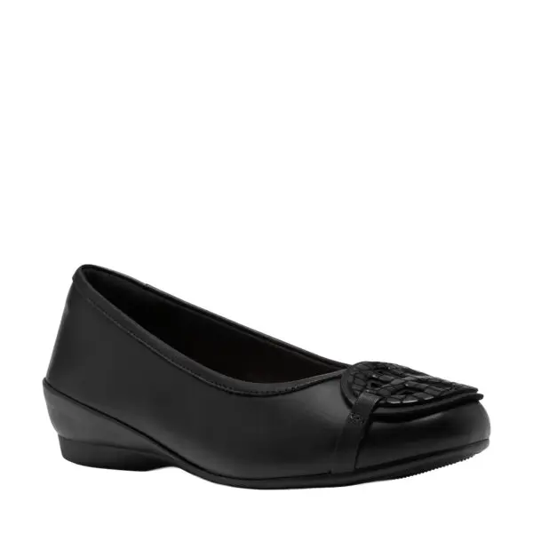 AW26_CLARKS_CATHRYNNLUNA_BLACK_02