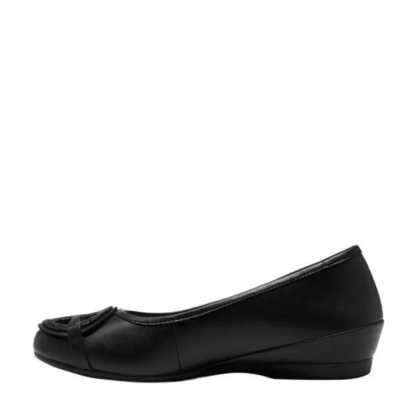 AW26_CLARKS_CATHRYNNLUNA_BLACK_03