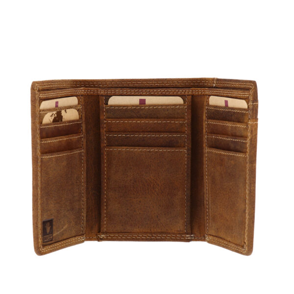 SS22_ADRIANKLIS_225_BROWN_04