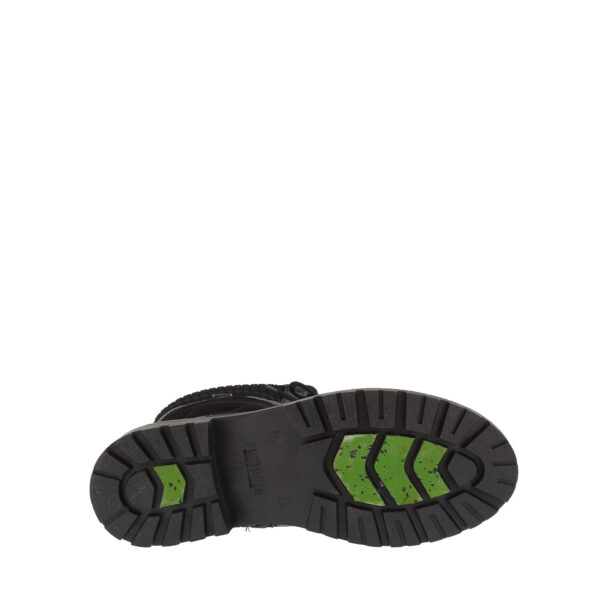 AW22_REMONTE_D0B76_SCHWARZ_04