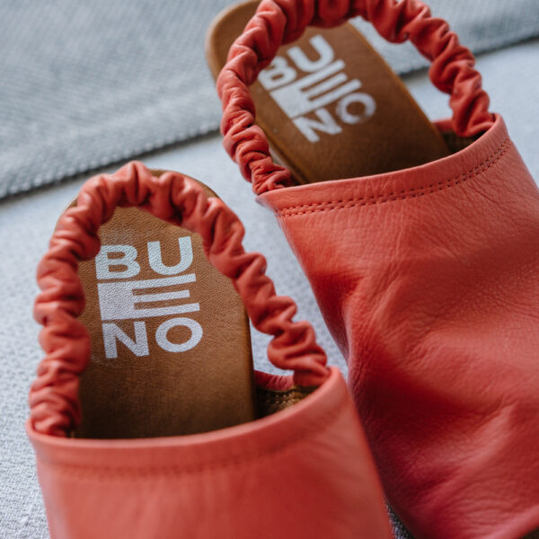 BUENO WO B-LYDIA CORAL 1