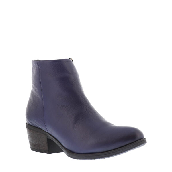 AW23_METINAYAK_MET-0953137_NAVY_02