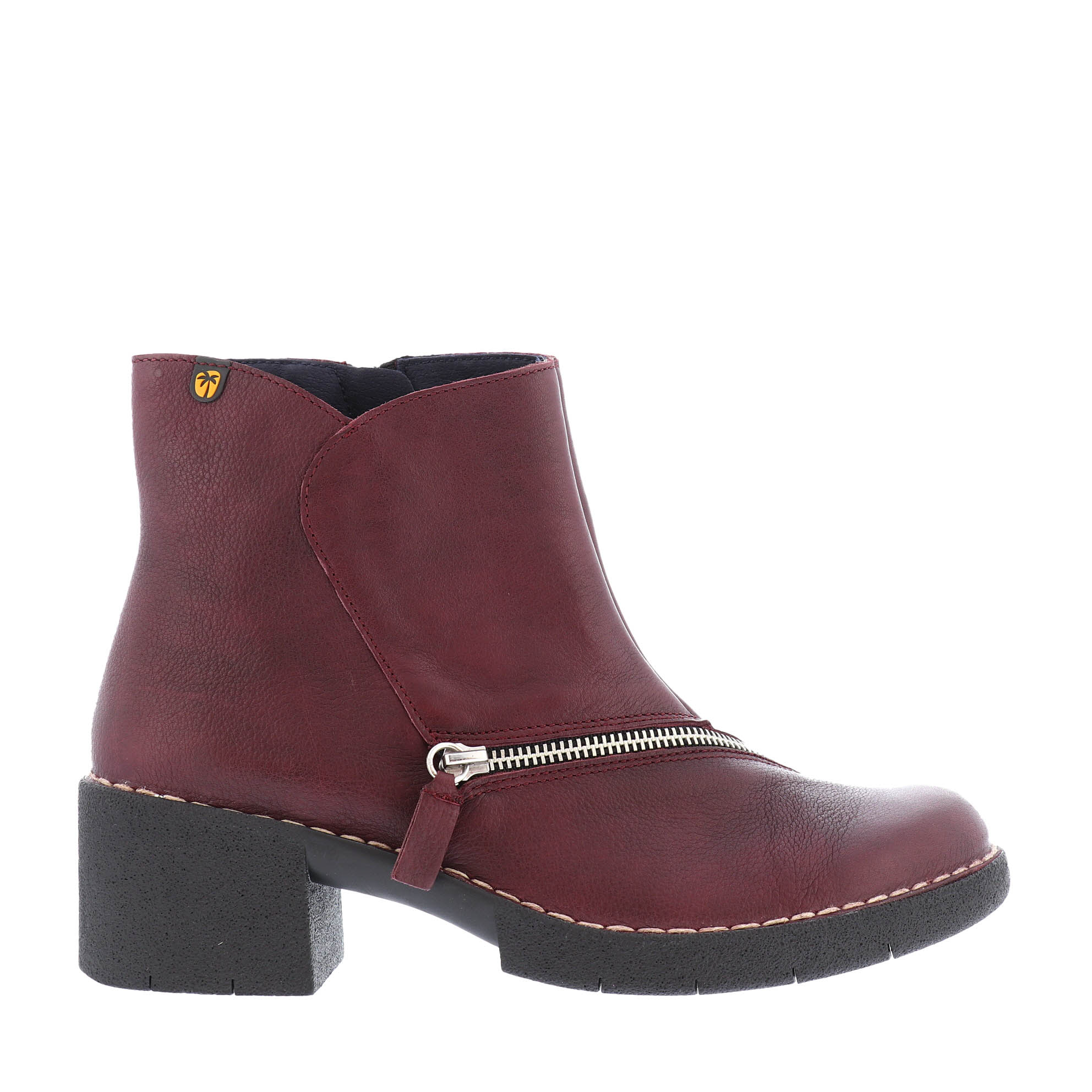 AW23_JUNGLA_JUNGLA-8130_RIOJA_01