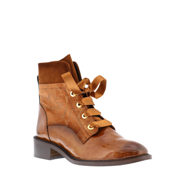 AW23_MLV_MLV-RAFAELA78_CAMEL_02