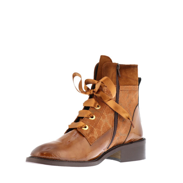 AW23_MLV_MLV-RAFAELA78_CAMEL_03