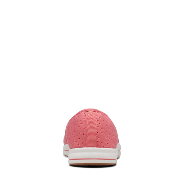 Clarks SS24 BREEZEEMILY STRAWB 6