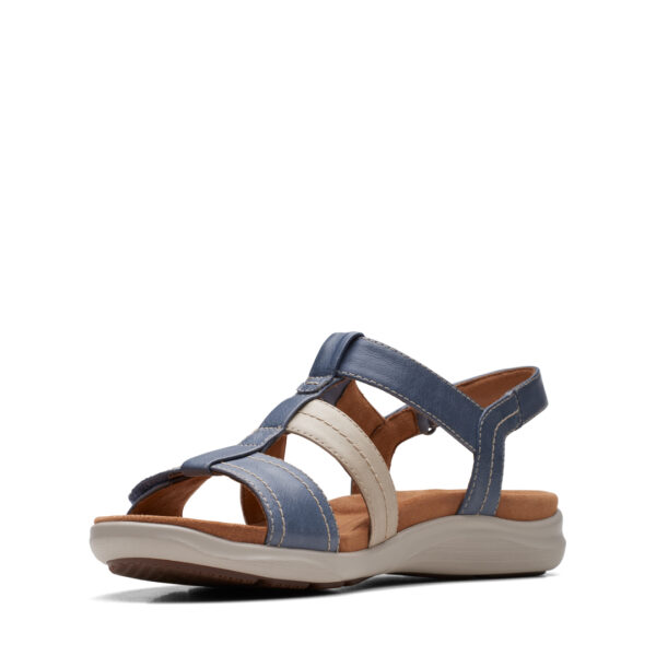 Clarks SS24 KITLYSTEP DENIM 4