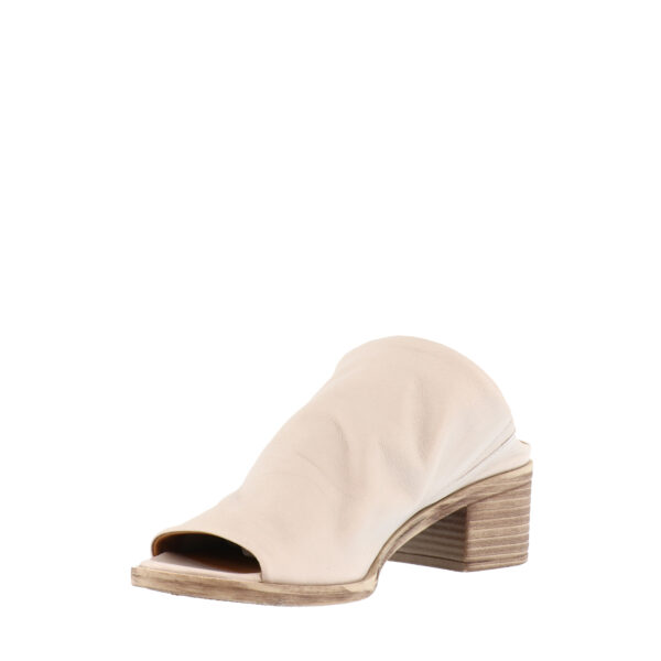 SS24_BUENO_B-OCEAN_LGHTGRY_03