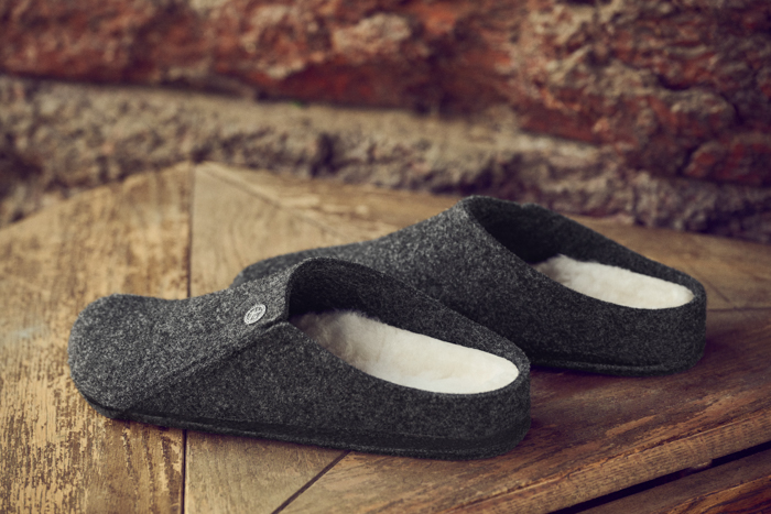 r1015090  n1015084
ZERMATT RIVET SHEARLING 
ANTHRACITE 
FELT / SHEARLING