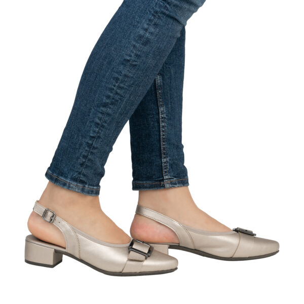 SS25_RIEKER_47064_SILVER90_07