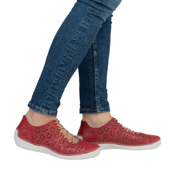 SS25_RIEKER_52518_SCALA33_07