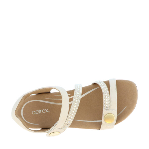 SS25_AETREX_AX-JESS-JEWELED_CHAMSPAR_05