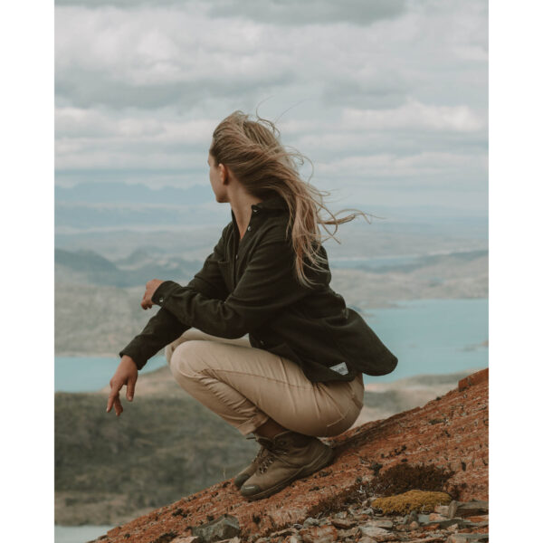 SS25_ANIAN_AN-WOM-17OZ-MM_OLIVE_7_SQUAREEDIT