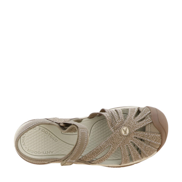 SS25_KEEN_ROSESANDAL_BRNDLSTK_05