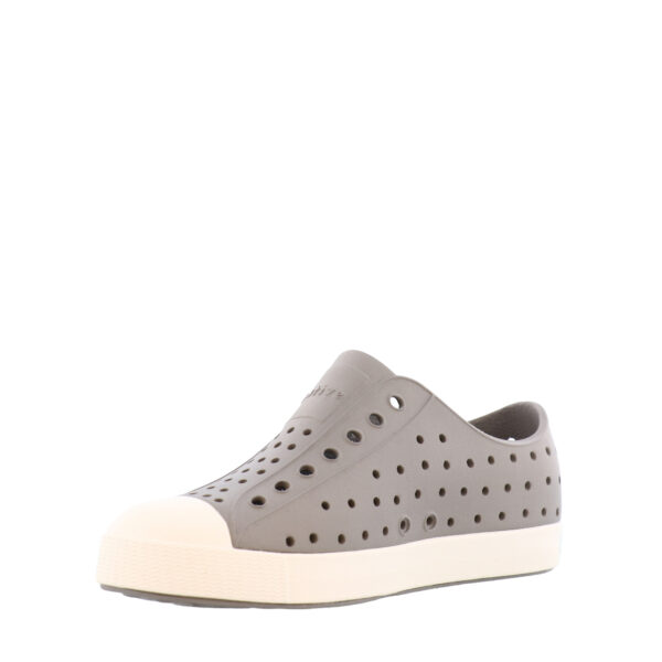 SS25_NATIVE_JEFFERSONC1501_PGNGRY_03