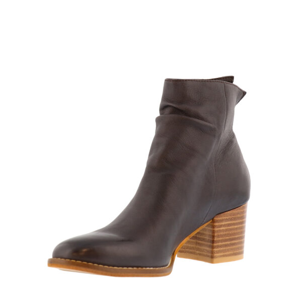 AW25_DJANGO_DJ-MELECH_CHOCO_03