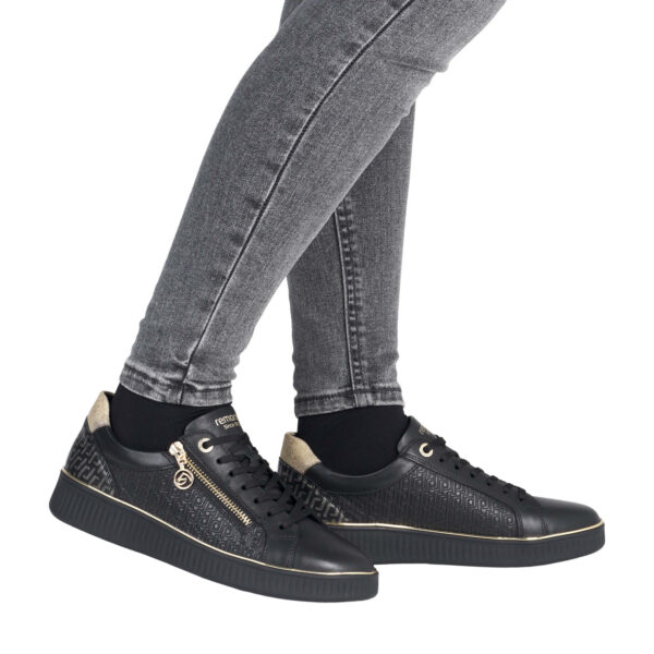 AW25_REMONT_D2E00_SCHW03_07