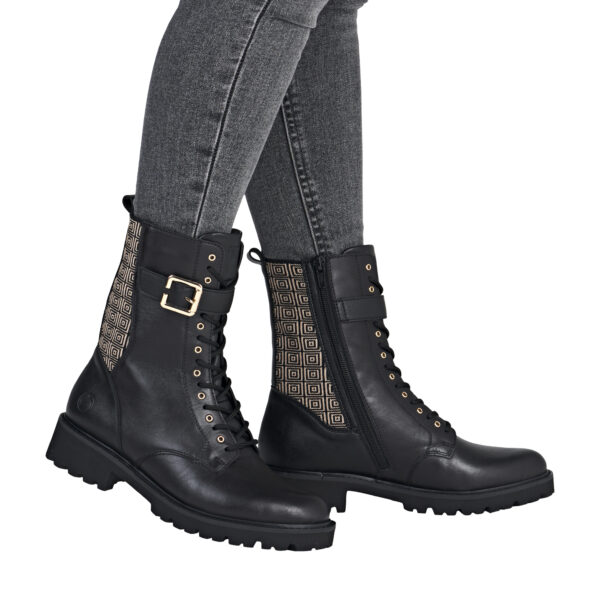 AW25_REMONT_D8658_SCHW03_07