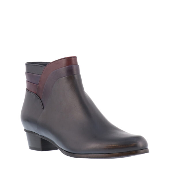 AW25_RLC_RLC-STEFANY399_NAVY_02