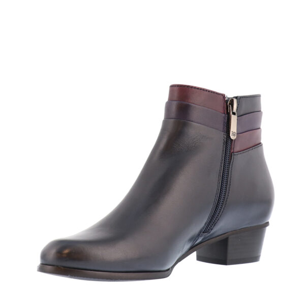 AW25_RLC_RLC-STEFANY399_NAVY_03