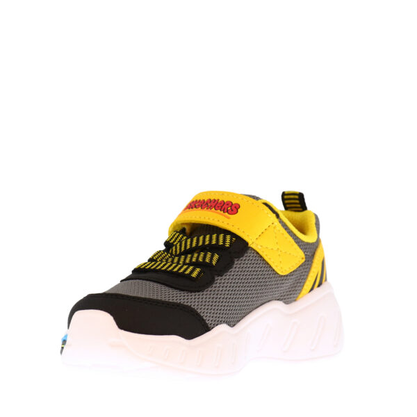 AW25_SKECHE_407312N_BLKGRY_03