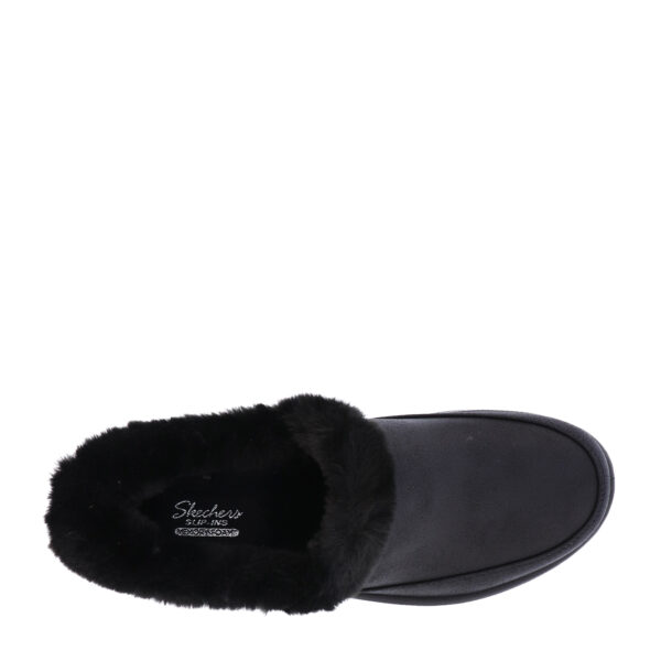 AW25_SKECHE_168114_BKLEA_05