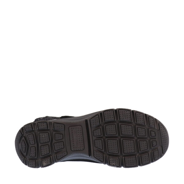 AW25_SKECHE_169165_BLKSUE_04