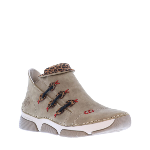 AW25_RIEKER_45983_FANG64_02