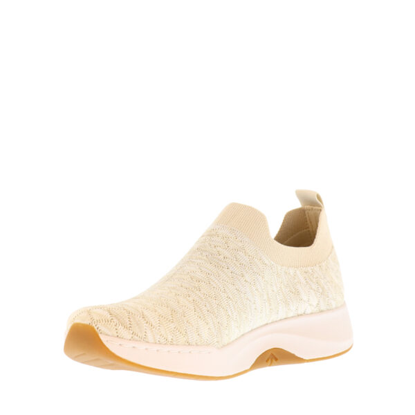 SS26_JOSEF_JS-96211_BEIGE_03