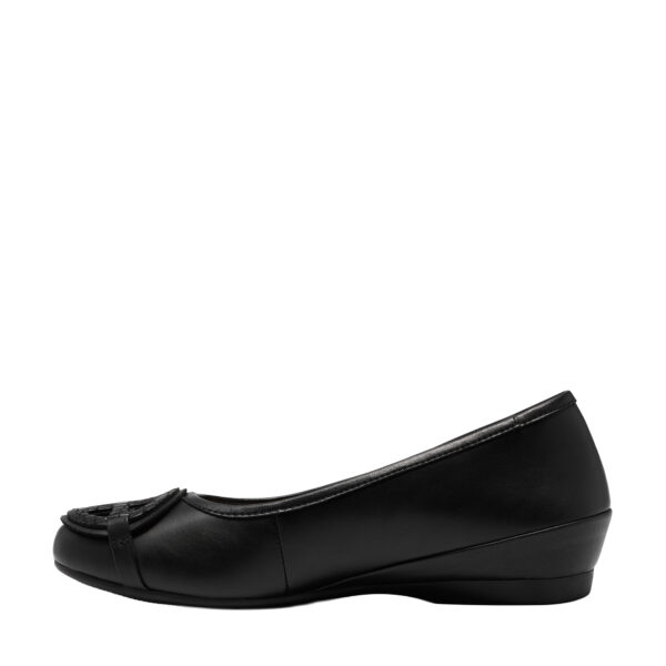 AW26_CLARKS_CATHRYNNLUNA_BLACK_03